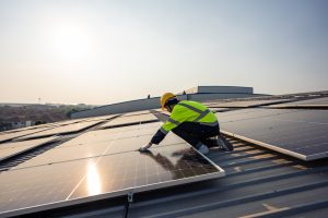 Pour le développement de productions industrielles de panneaux photovoltaïques en France et en Europe
